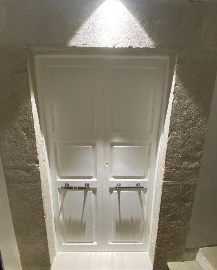 B&B Al Vico Trani Exteriör bild