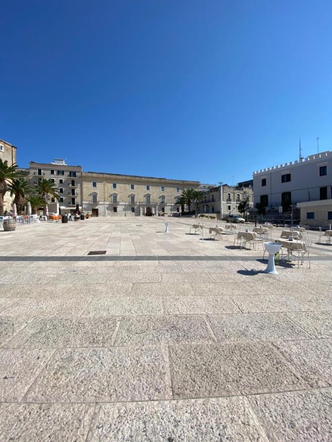 B&B Al Vico Trani Exteriör bild