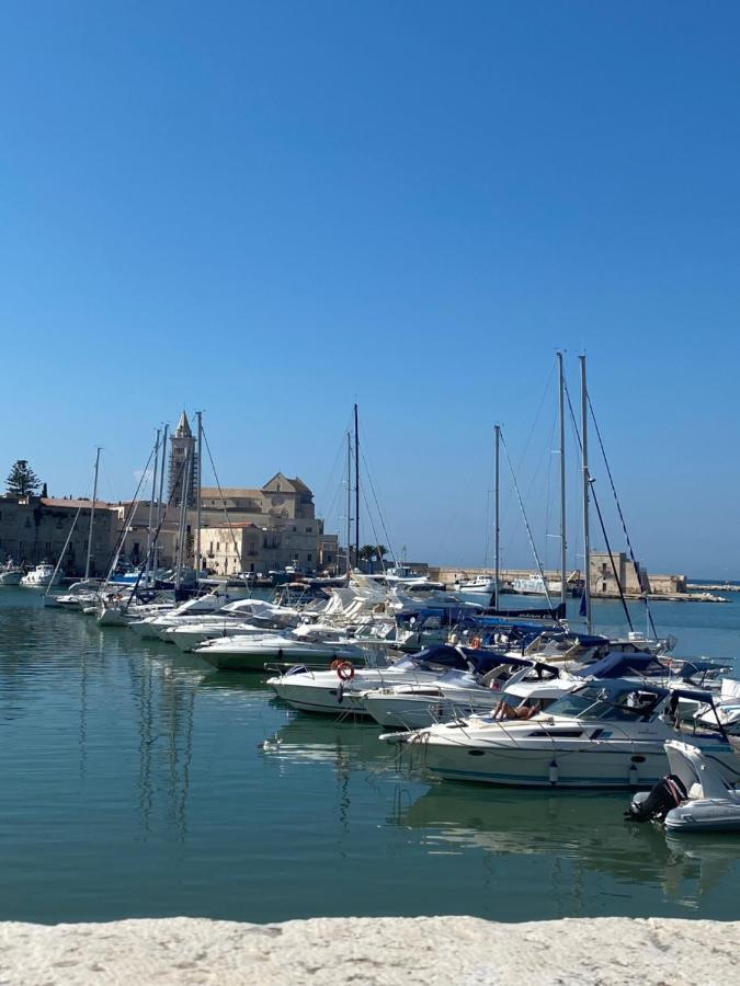 B&B Al Vico Trani Exteriör bild