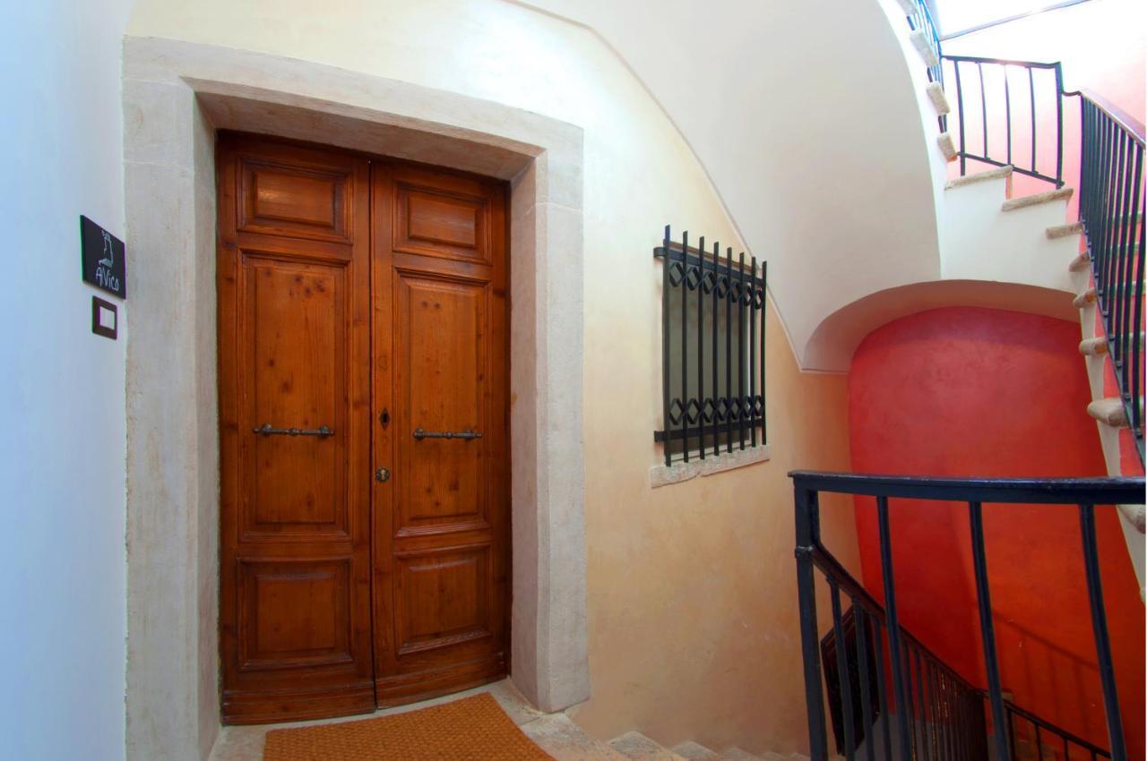 B&B Al Vico Trani Exteriör bild