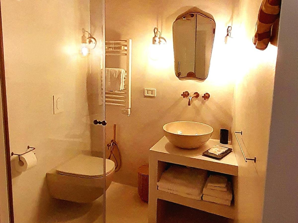 B&B Al Vico Trani Exteriör bild