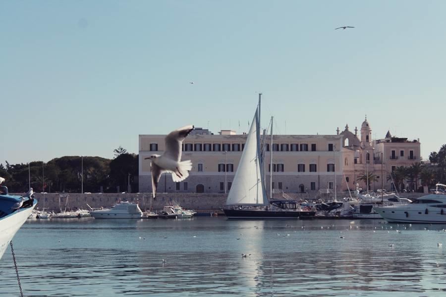 B&B Al Vico Trani Exteriör bild
