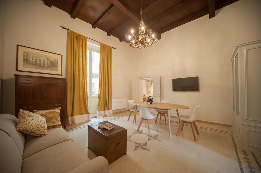 B&B Al Vico Trani Exteriör bild